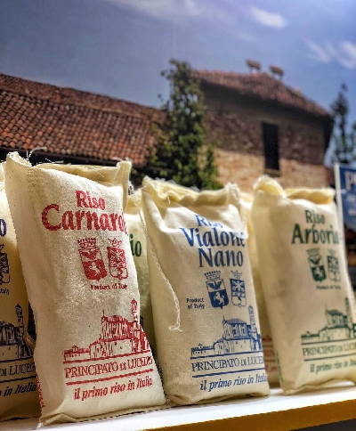 Fotografia caricata da OIP