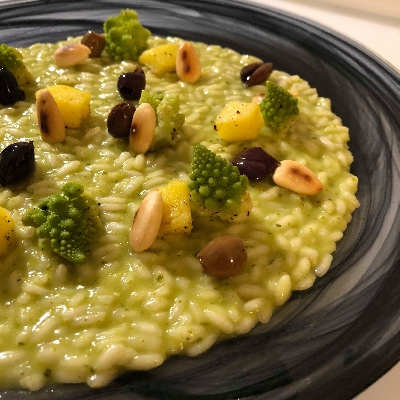 Fotografia caricata da OIP